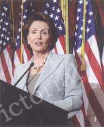 
11月8日，民主党在美国众议院选举中获胜后，民主党的众议院领袖南希·佩洛西出席新闻发布会。

